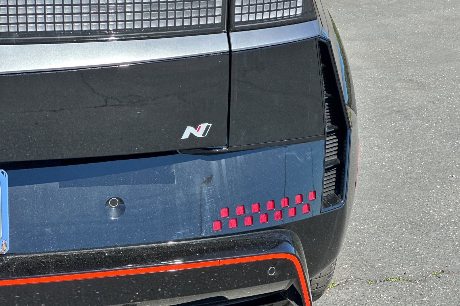 2025 Hyundai IONIQ 5 N - Photo 48