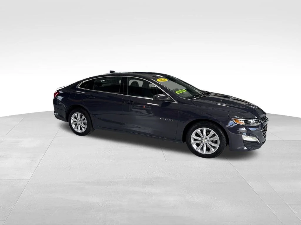 Used 2025 Black Chevrolet LT image 10