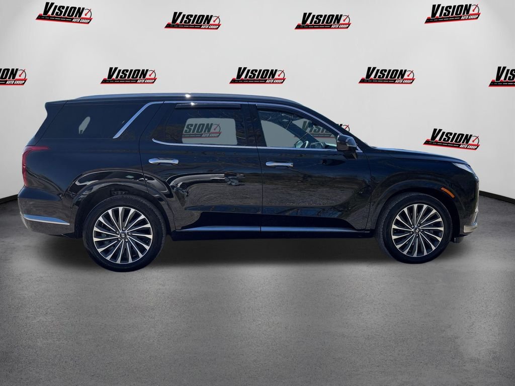 Used 2025 Black Hyundai Calligraphy image 4