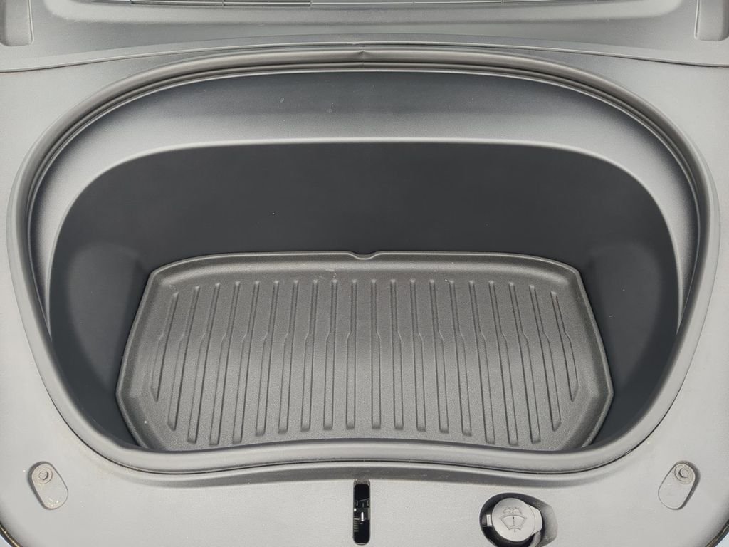 Used 2025 Stealth Gray Tesla Long Range image 21