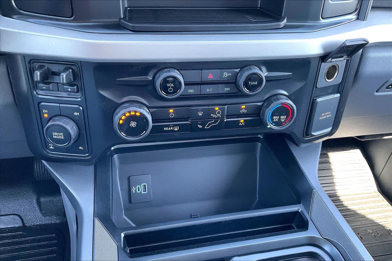 New 2026 Oxford White Ford F-350® XLT image 17