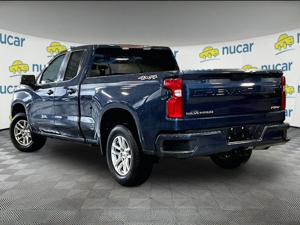 Used 2019 Blue Chevrolet RST image 4