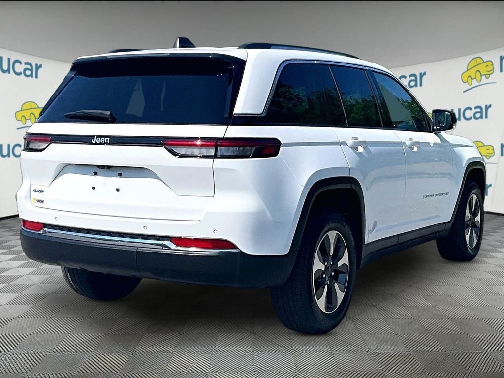 Used 2023 White Jeep 4xe image 6