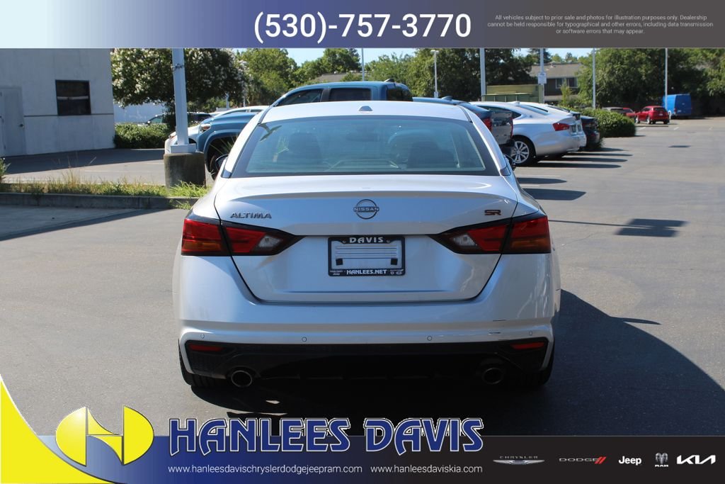 2024 Nissan Altima SR - Photo 8