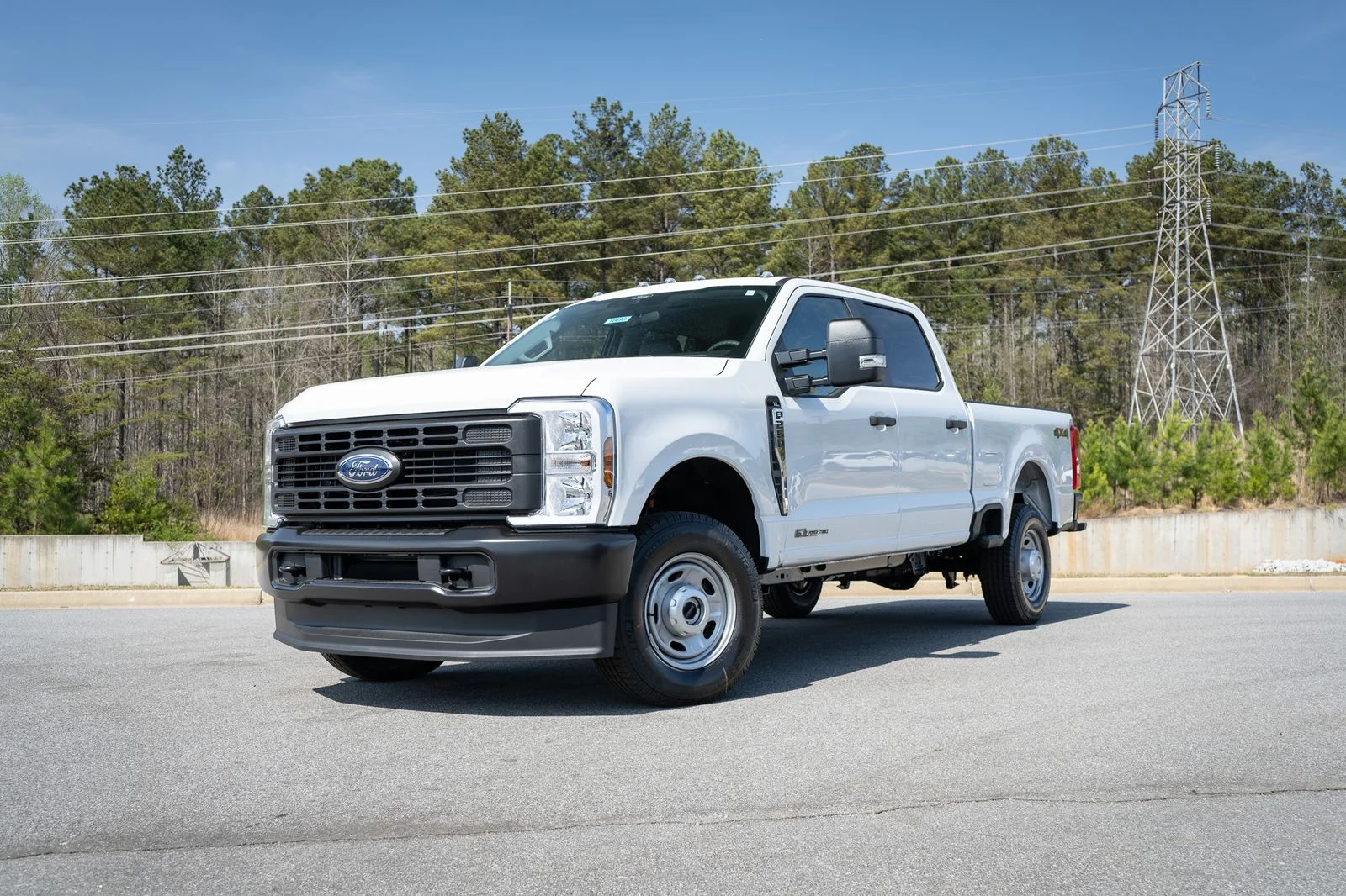 2026 Ford F-250 XL 4x4 Crew Cab 6-3/4' Box's photo