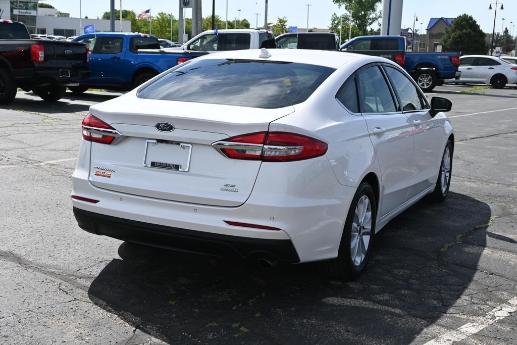 Certified Used 2020 White Platinum Clearcoat Metallic Ford SE image 9
