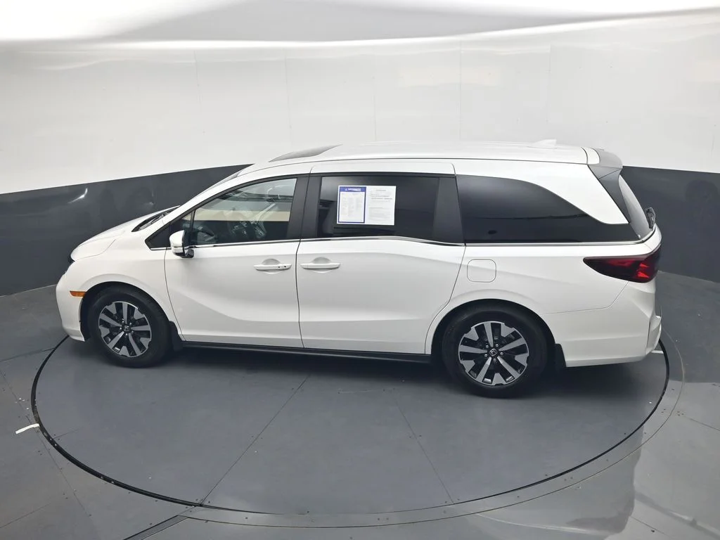 Certified Used 2025 White Honda EX-L image 36