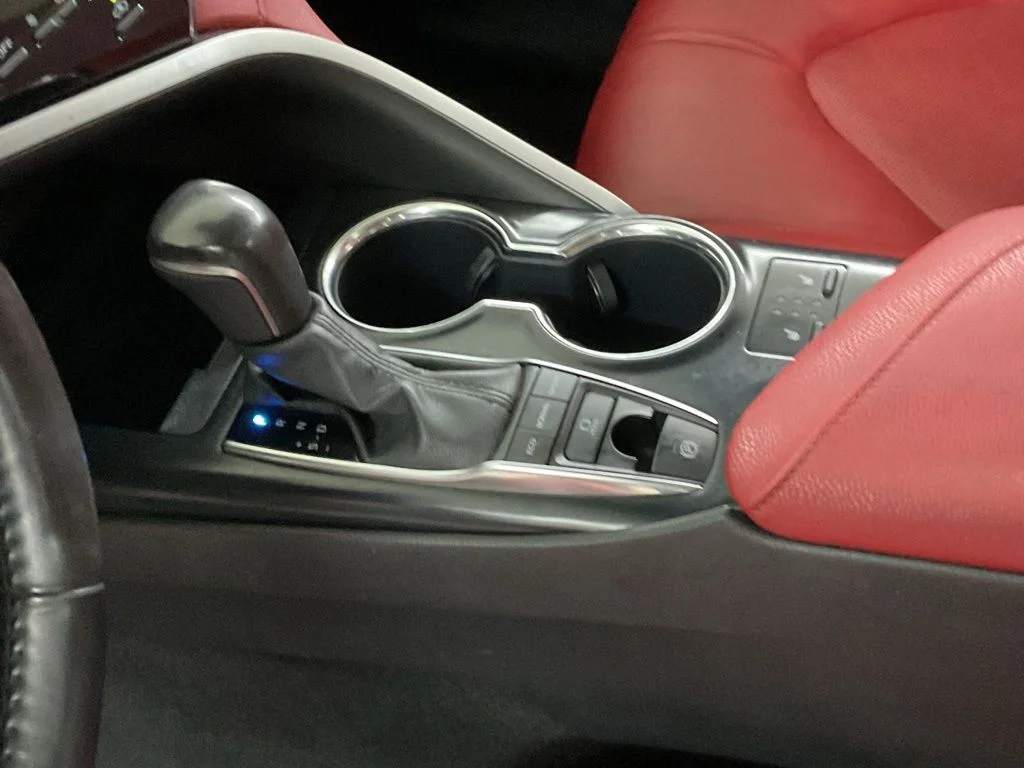 Used 2020 Midnight Black Metallic Toyota XSE image 18