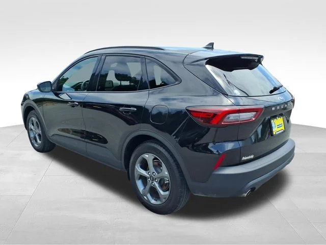 Used 2025 Black Ford ST-Line image 7