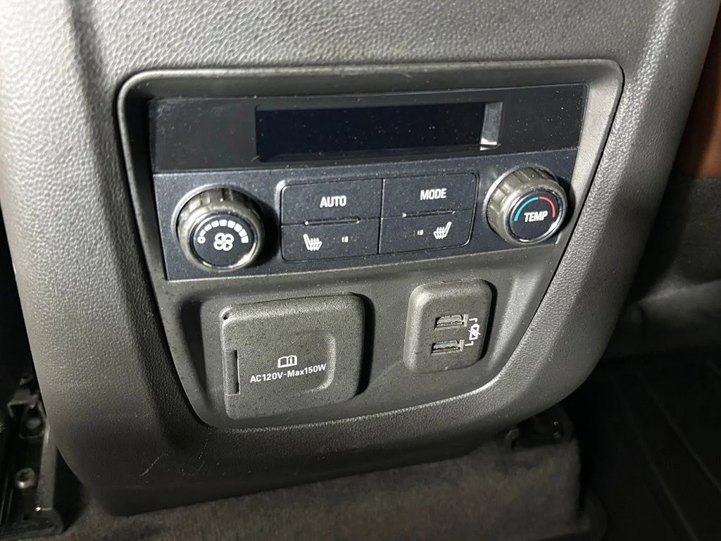 Used 2020 White Buick Avenir image 33