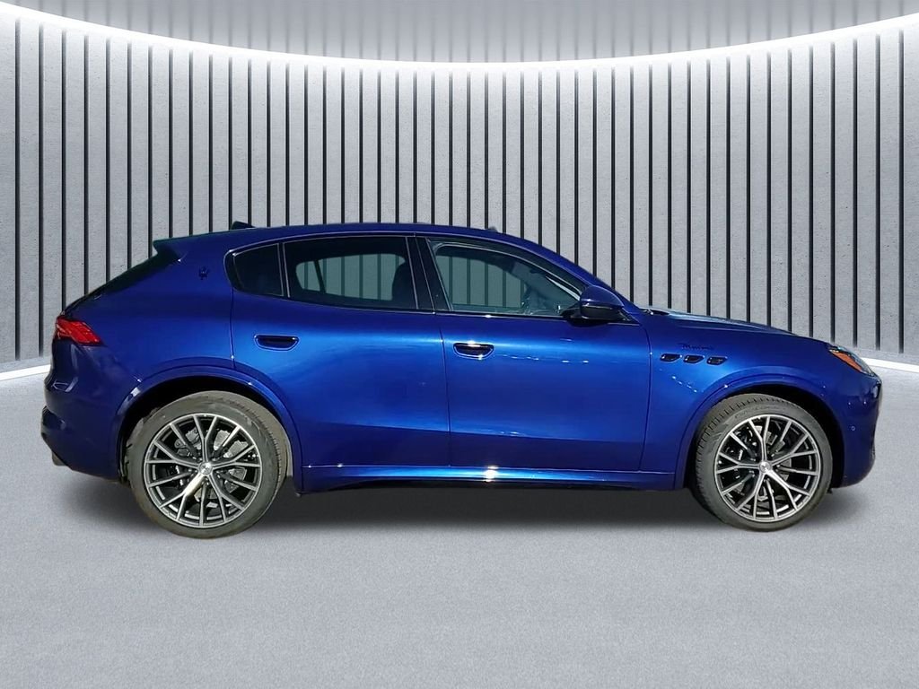 2026 Maserati Grecale Modena V6 - Photo 5