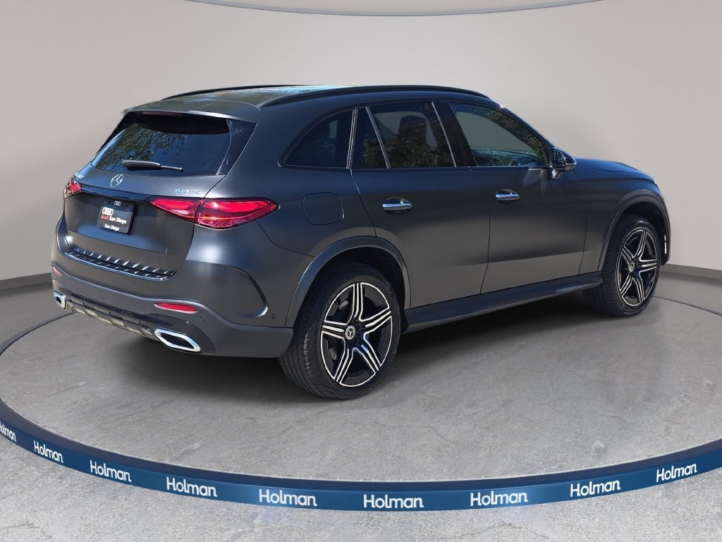 Used 2025  Mercedes-Benz GLC 300 image 6