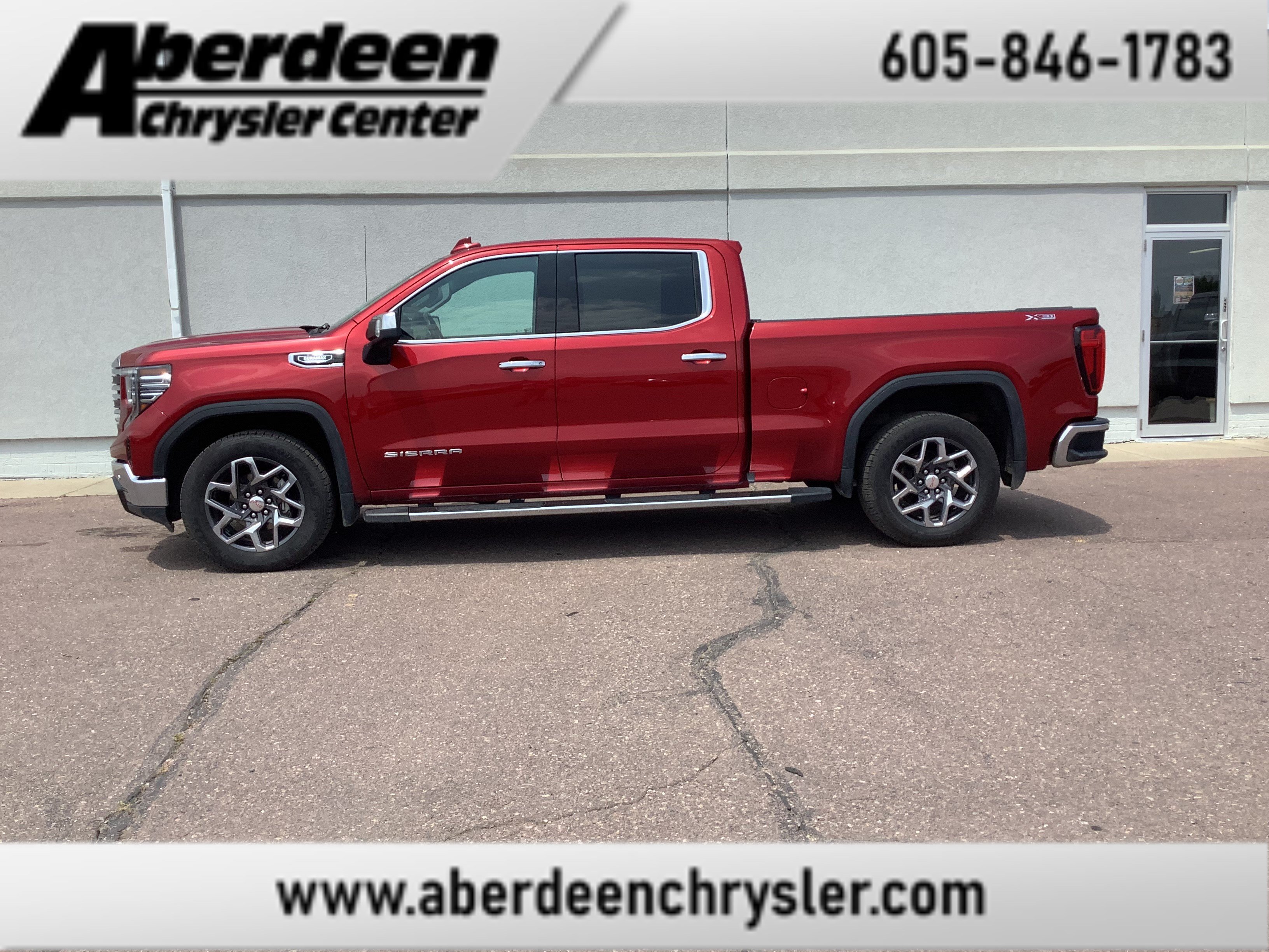 2025 GMC Sierra 4WD Crew Cab Short Box SLT's photo
