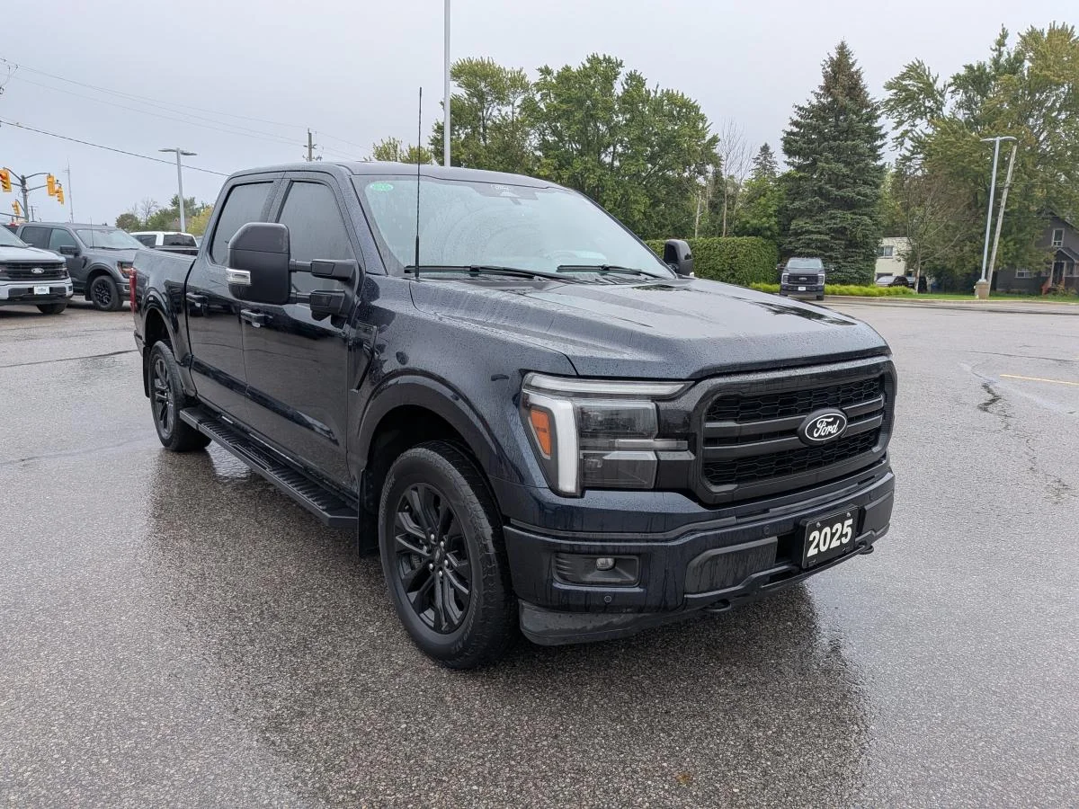Used 2025 Blue Ford Lariat 4wd Supercrew image 3