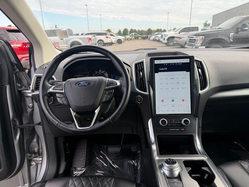Used 2023 Silver Ford Titanium image 13