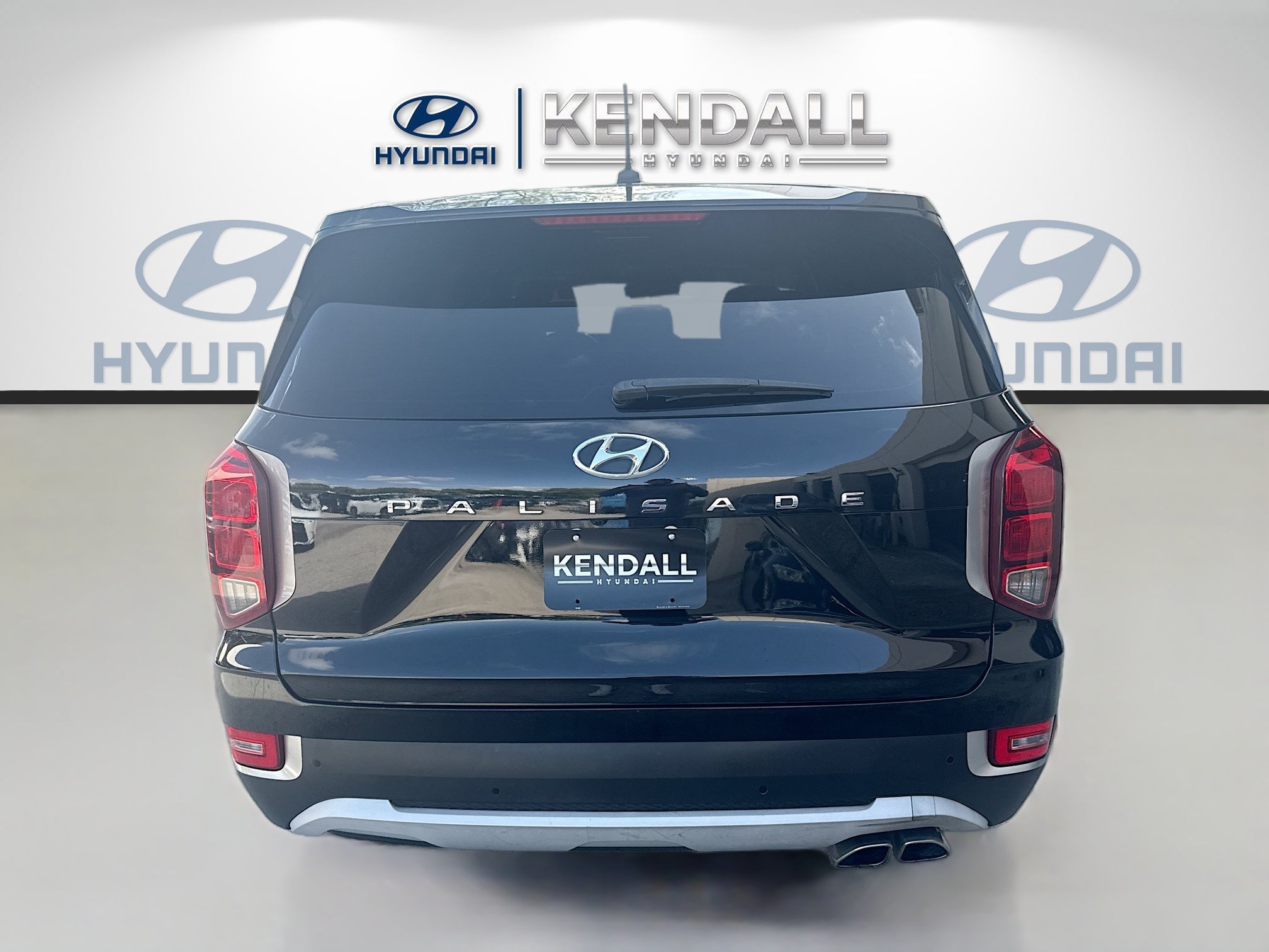 Used 2022 Abyss Black Pearl Hyundai SE image 5