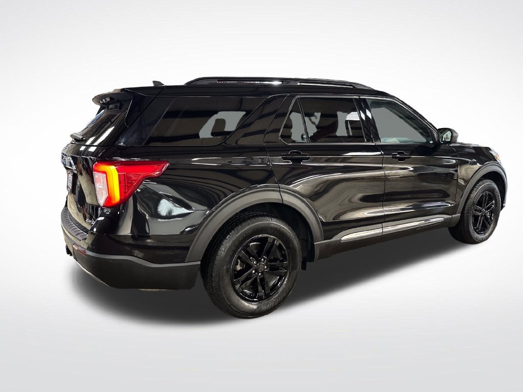 Used 2021 Black Ford XLT image 5