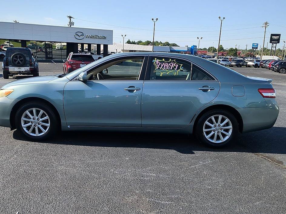 Used 2011 Aloe Green Metallic Toyota XLE image 10