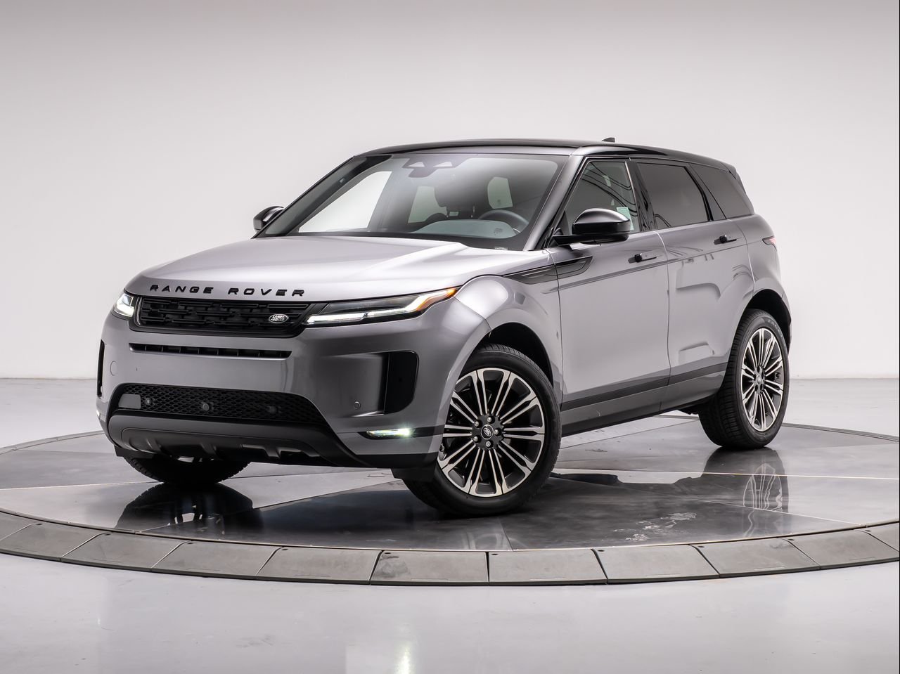 2026 Land Rover Range Rover Evoque