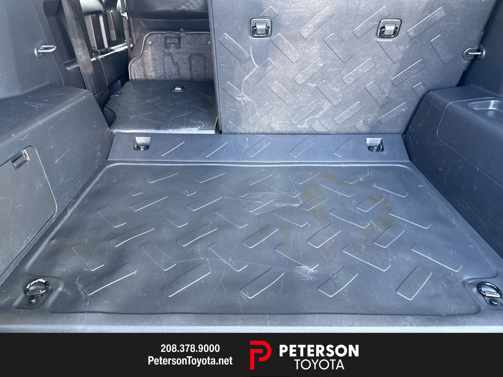 Used 2010  Toyota Base image 14