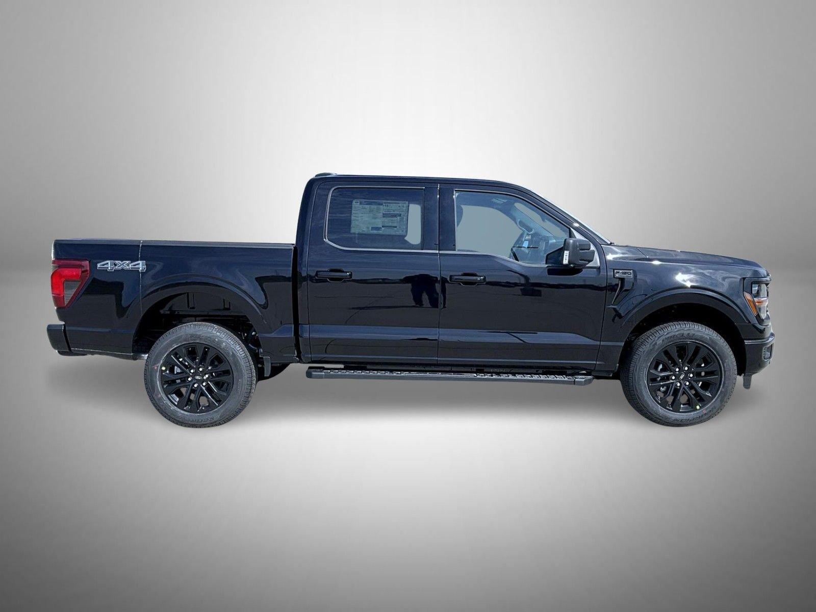 New 2026 Agate Black Metallic Ford XLT image 4