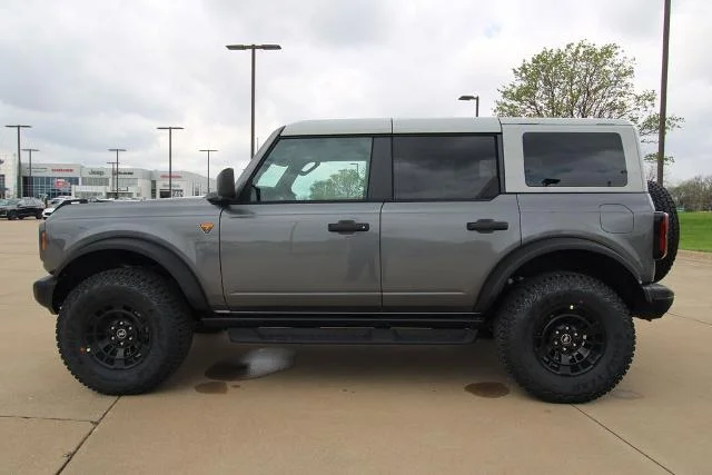 New 2026 Carbonized Gray Metallic Ford Badlands® image 15