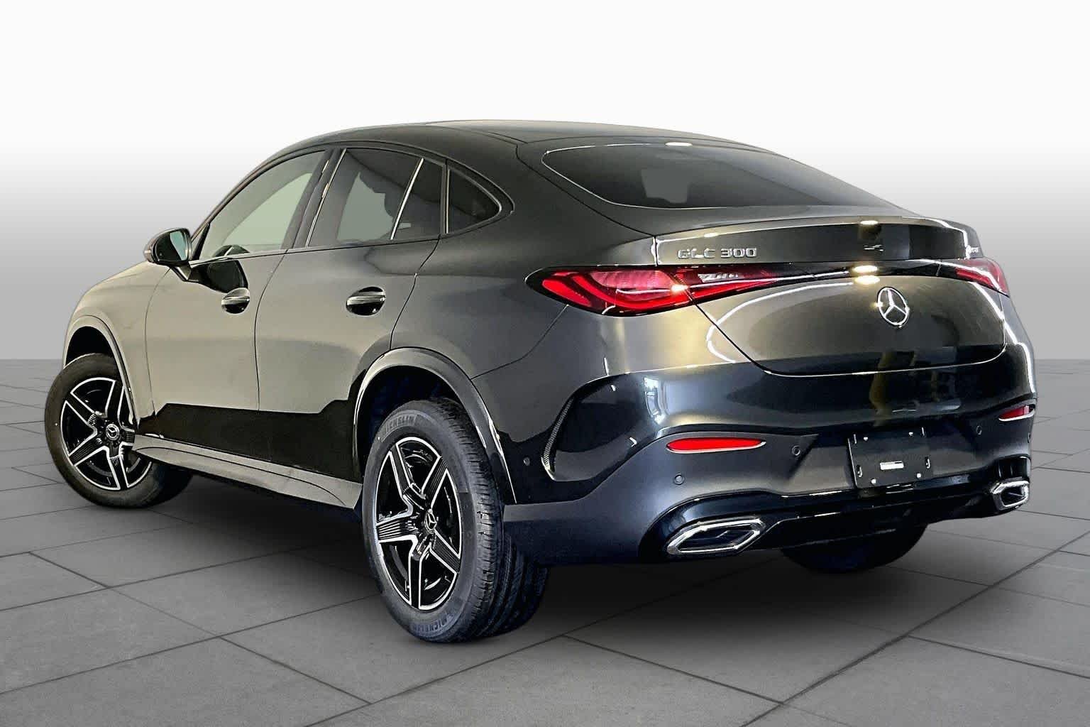 New 2027 Graphite Grey Metallic Mercedes-Benz GLC 300 image 3