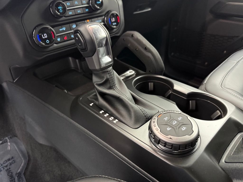 New 2026 Gray Ford Outer Banks image 30