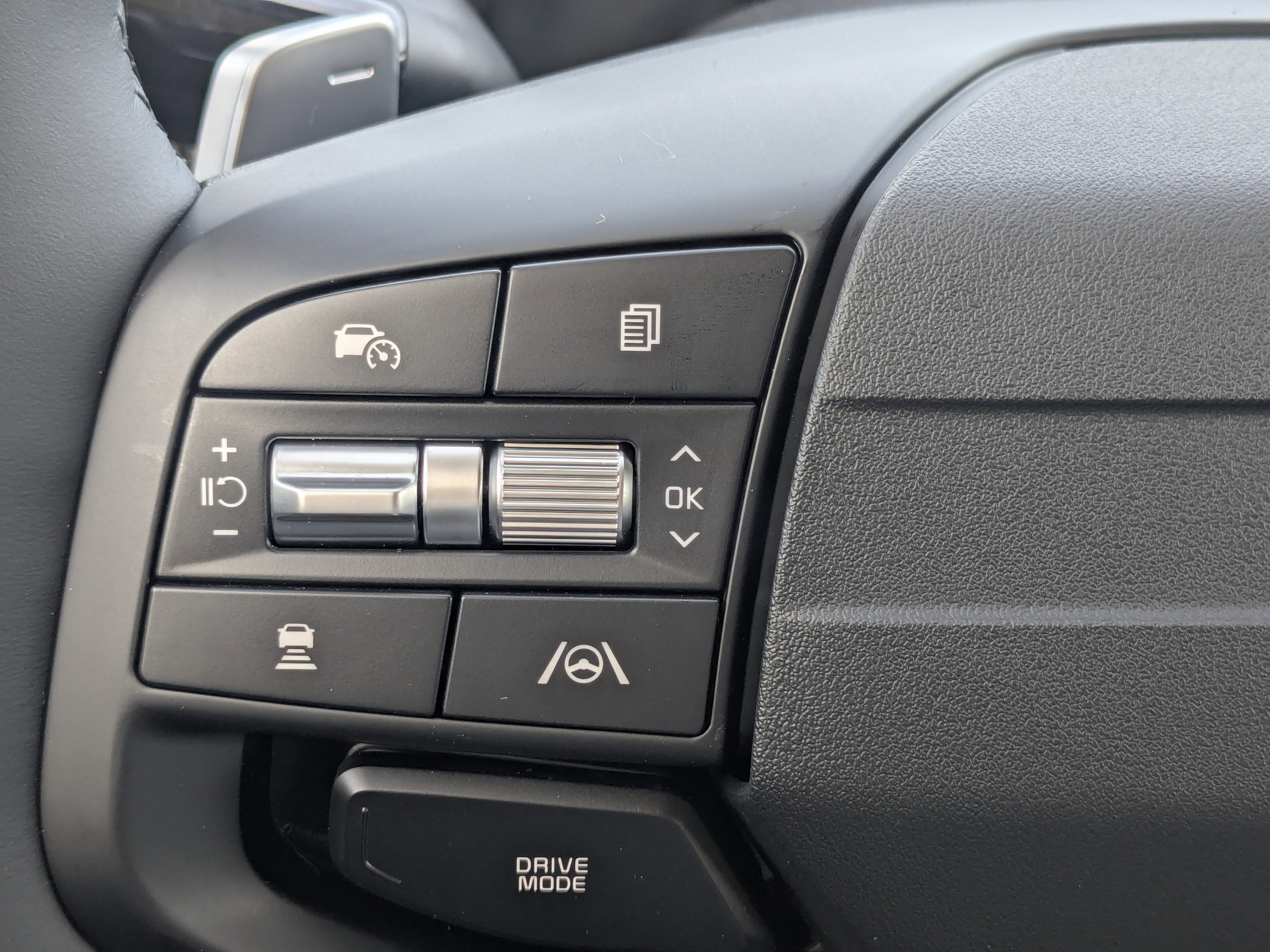 New 2026 Steel Gray Kia LX image 30