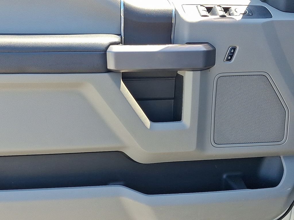 Used 2018 Silver Ford XLT image 13