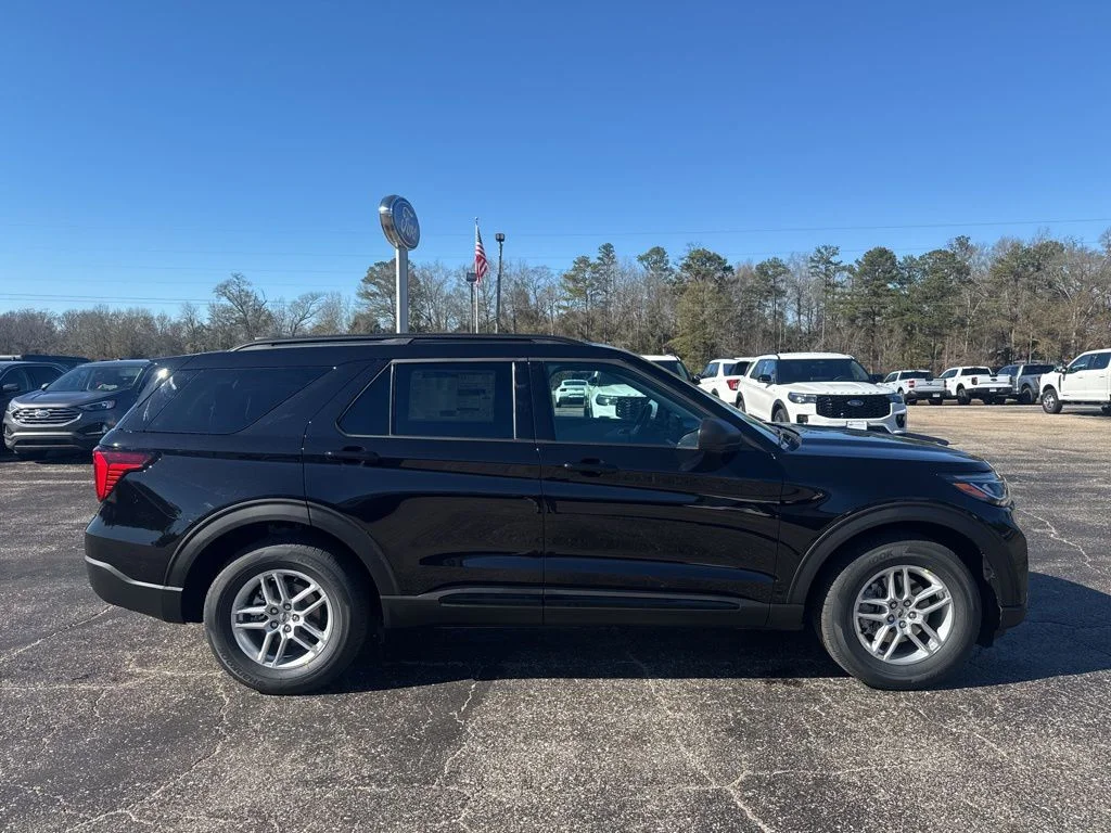 New 2026 Black Ford Active image 24