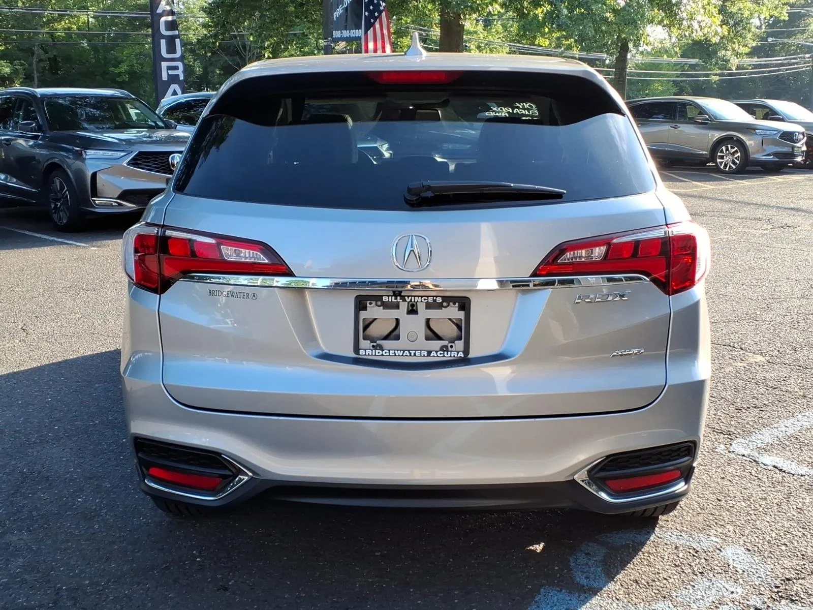 Used 2017 Lunar Silver Metallic Acura AWD with AcuraWatch Plus image 5