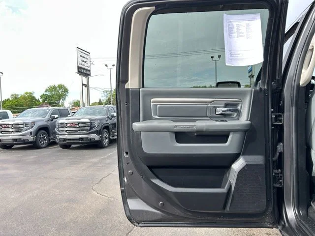 Used 2016 Crystal Metallic Ram Big Horn image 19