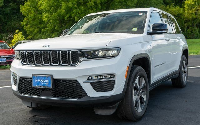 Used 2023 White Jeep 4xe image 2
