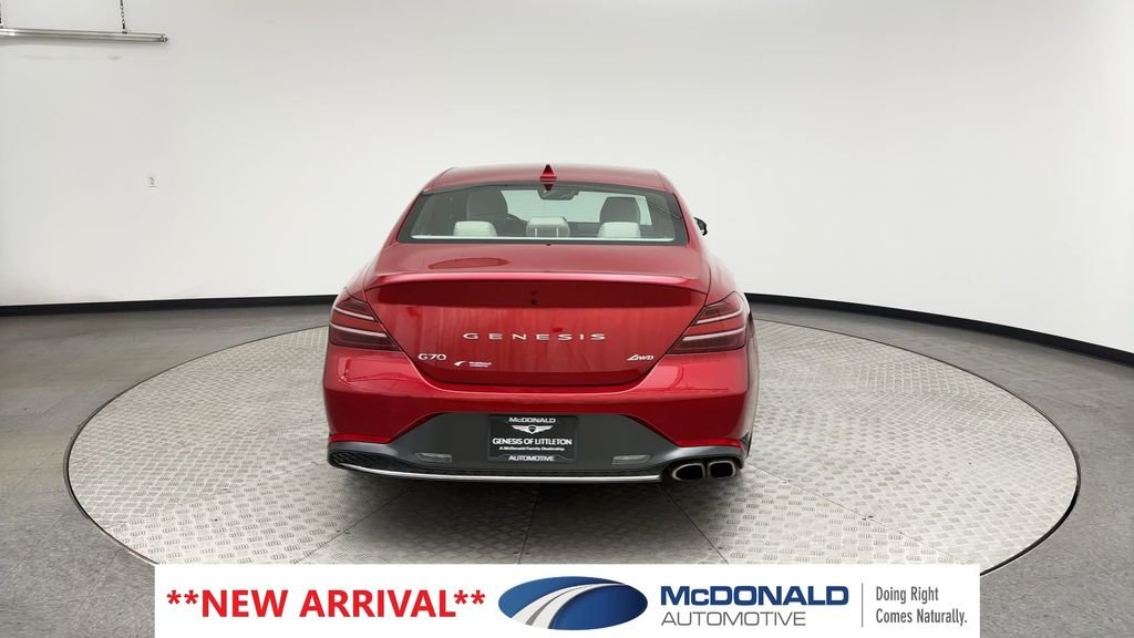 Used 2023 Red Genesis 2.0T image 3