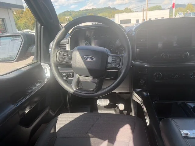 Used 2023 Red Ford XL image 17