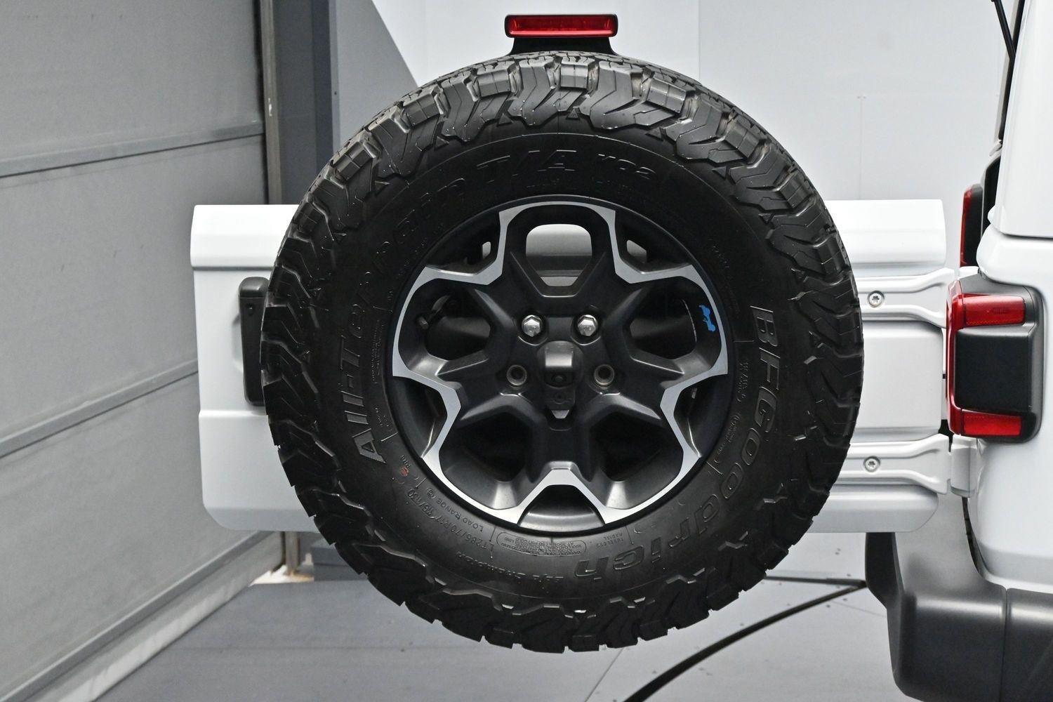Used 2023 Bright White Clearcoat Jeep Rubicon image 36
