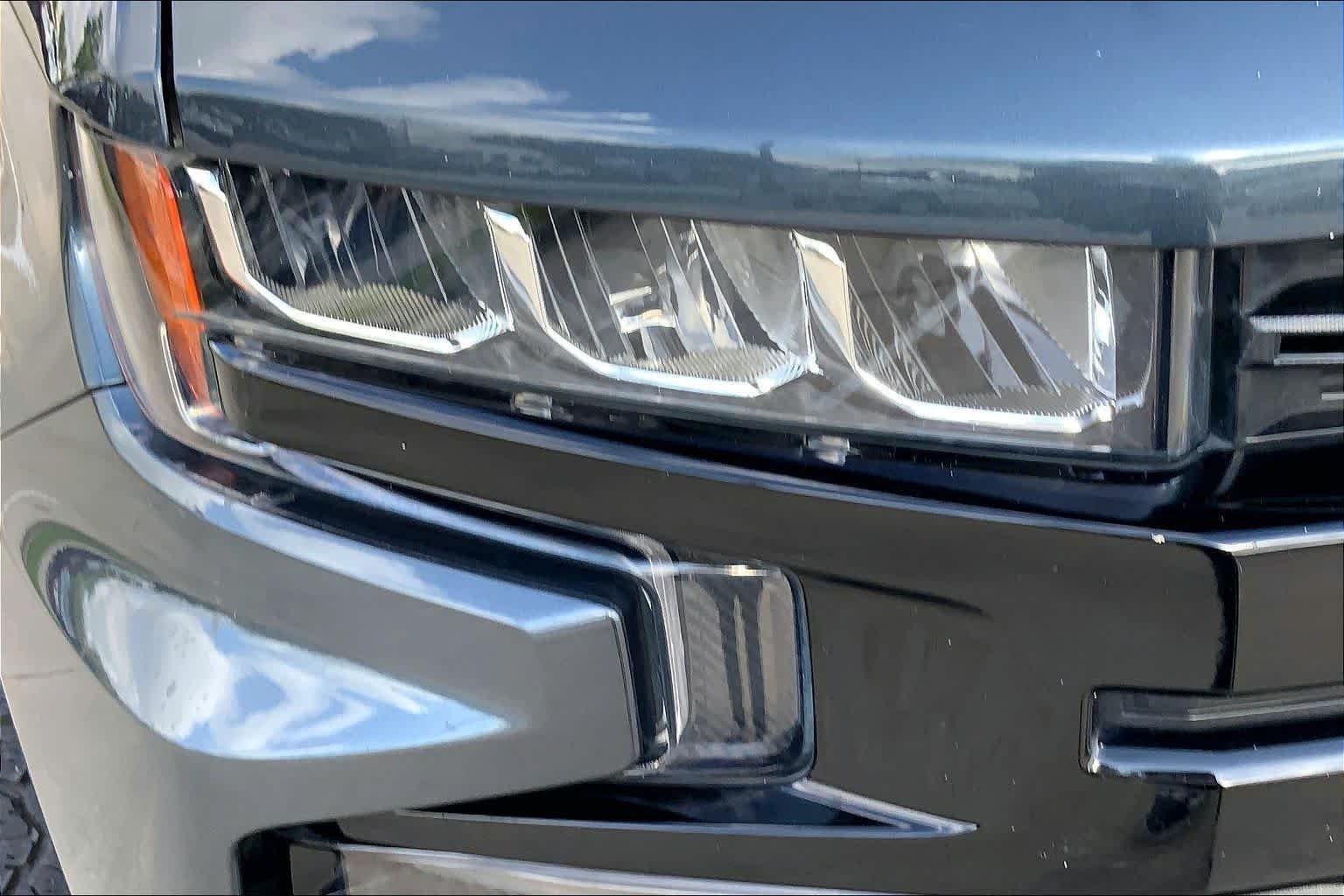 Used 2020 Shadow Gray Metallic Chevrolet LT Trail Boss image 25