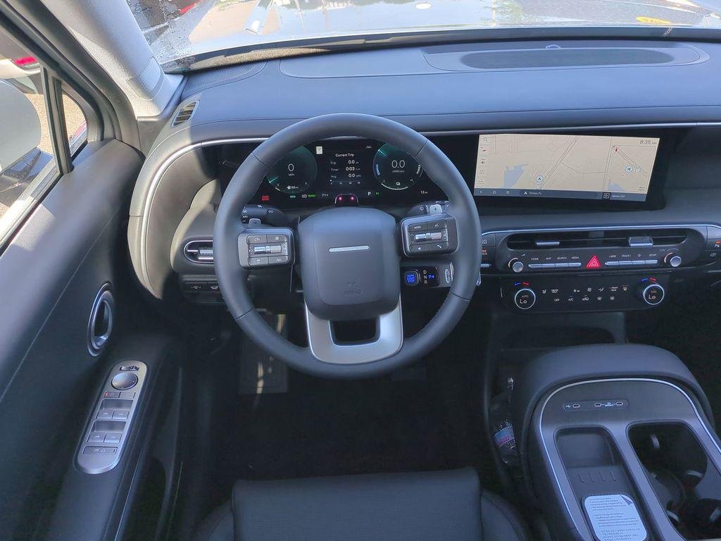 New 2026 Silver Hyundai SEL 8P image 20
