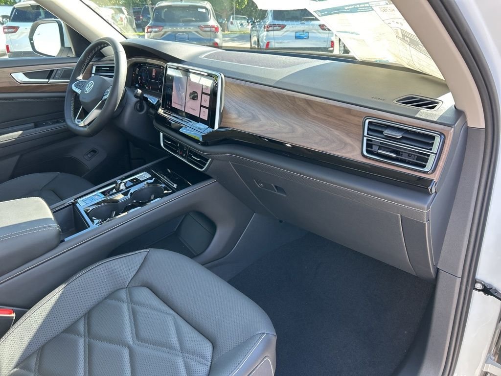 2026 Volkswagen Atlas SE w/Tech - Photo 38