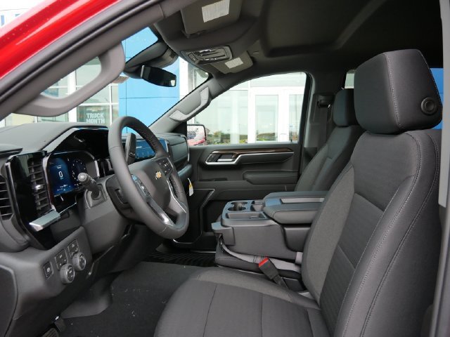 2026 Chevrolet Silverado 1500 LT - Photo 6