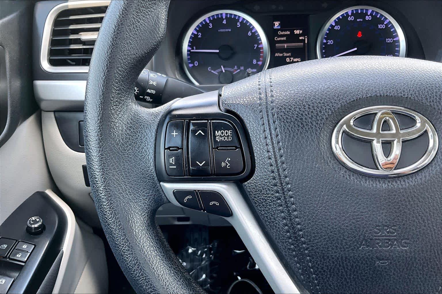 Used 2018 Predawn Gray Mica Toyota LE image 23