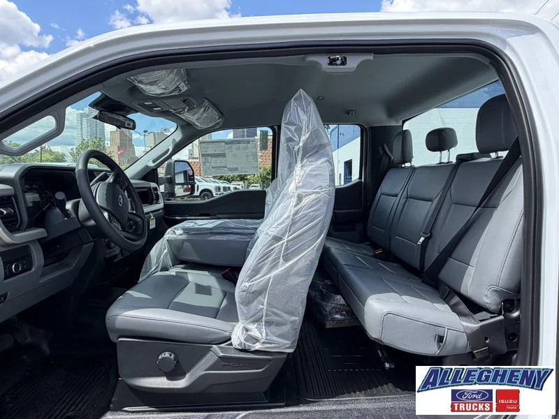 New 2026 Oxford White Ford F-250® XL image 11