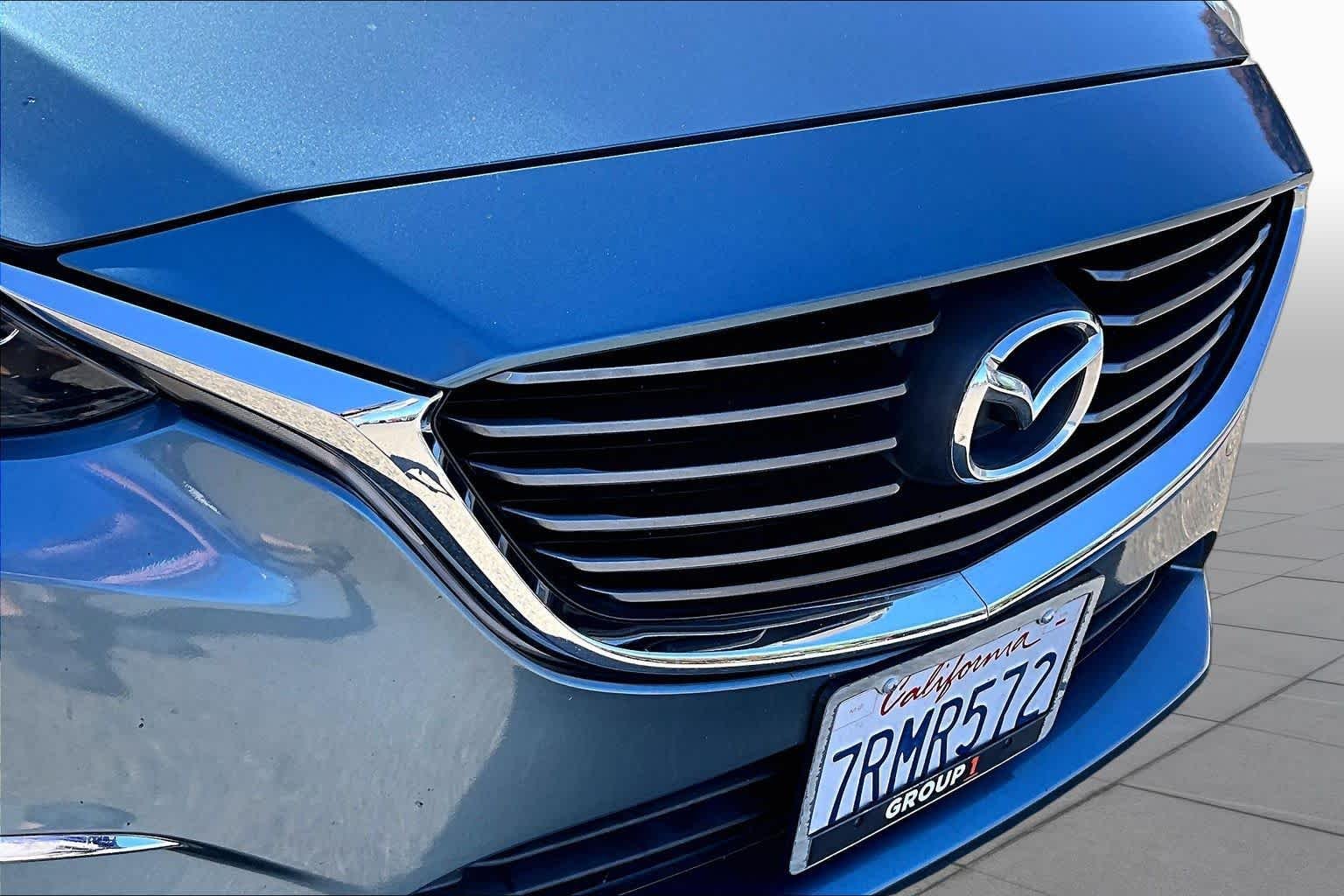 Used 2016 Blue Reflex Mica Mazda i Grand Touring image 29