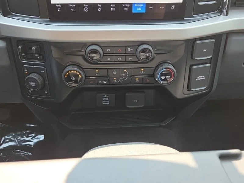 New 2026 Blue Ford XLT image 38