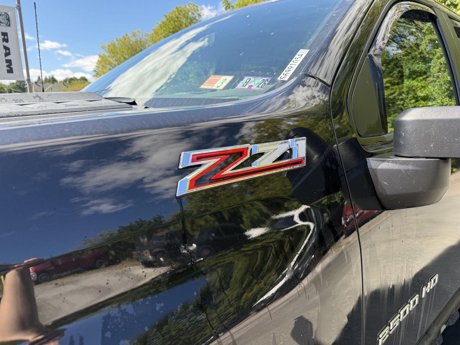 Used 2021 Mosaic Black Metallic Chevrolet LT image 9