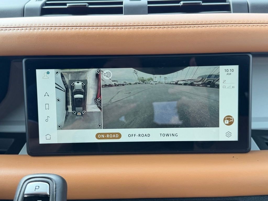 Used 2024 Brown Land Rover X-Dynamic SE image 16