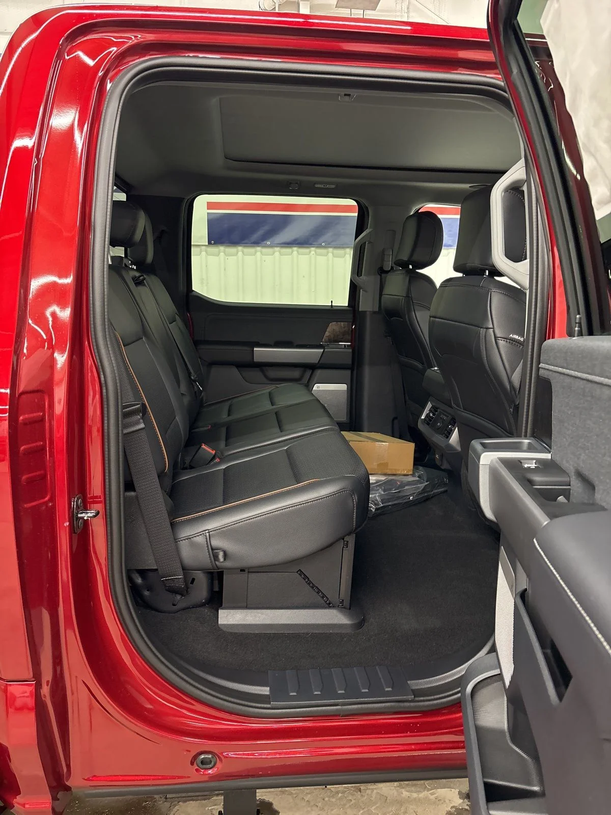 New 2026 Ruby Red Metallic Tinted Clearcoat Ford F-250® Lariat® image 16