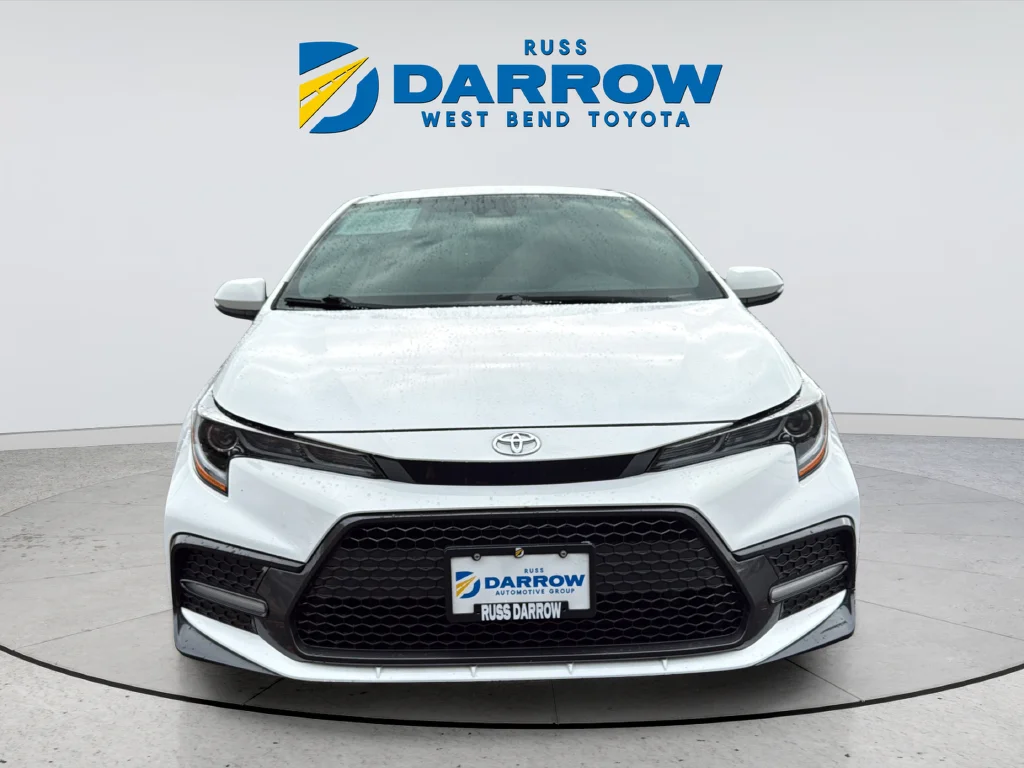 Used 2021 White Toyota SE image 14