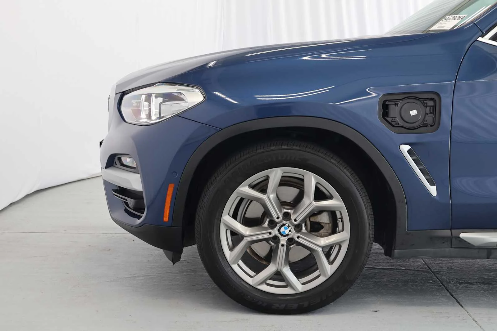 Used 2021 Phytonic Blue Metallic BMW xDrive30e image 8